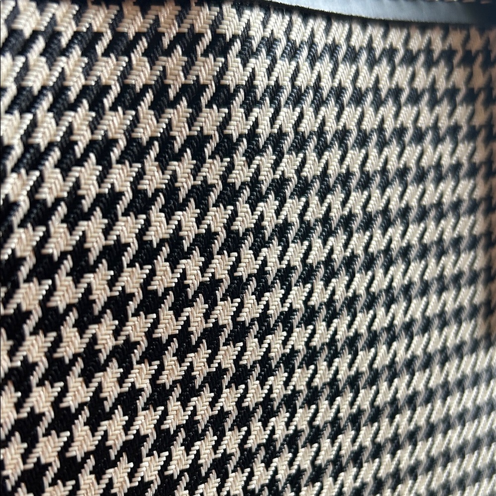 London Fog Classic Satchel Cambridge 16" Black & White Houndstooth Unisex Bag - Picture 3 of 16